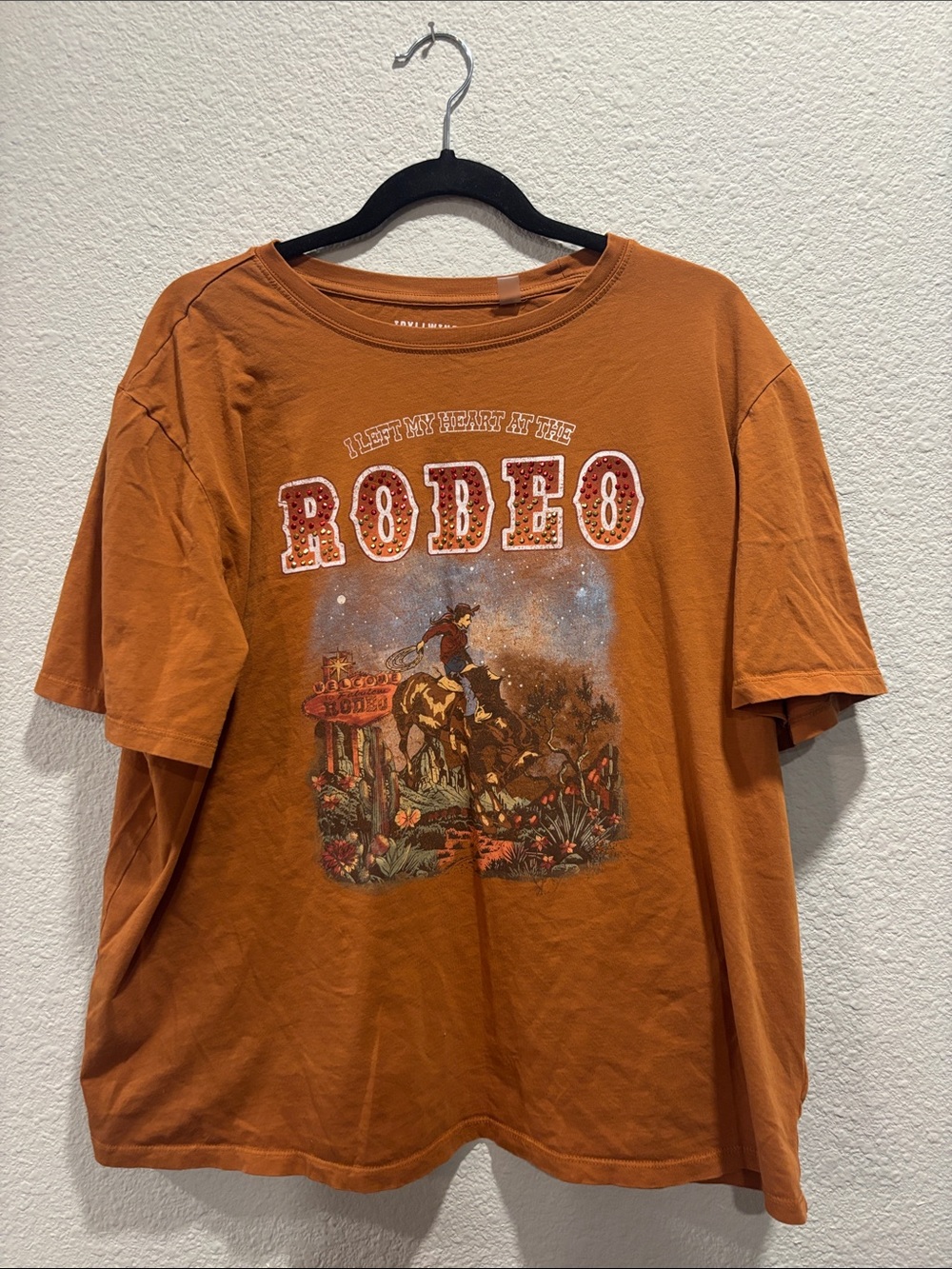 Idyllwind Rust Orange 'RODEO' Graphic Short-Sleeve Tee